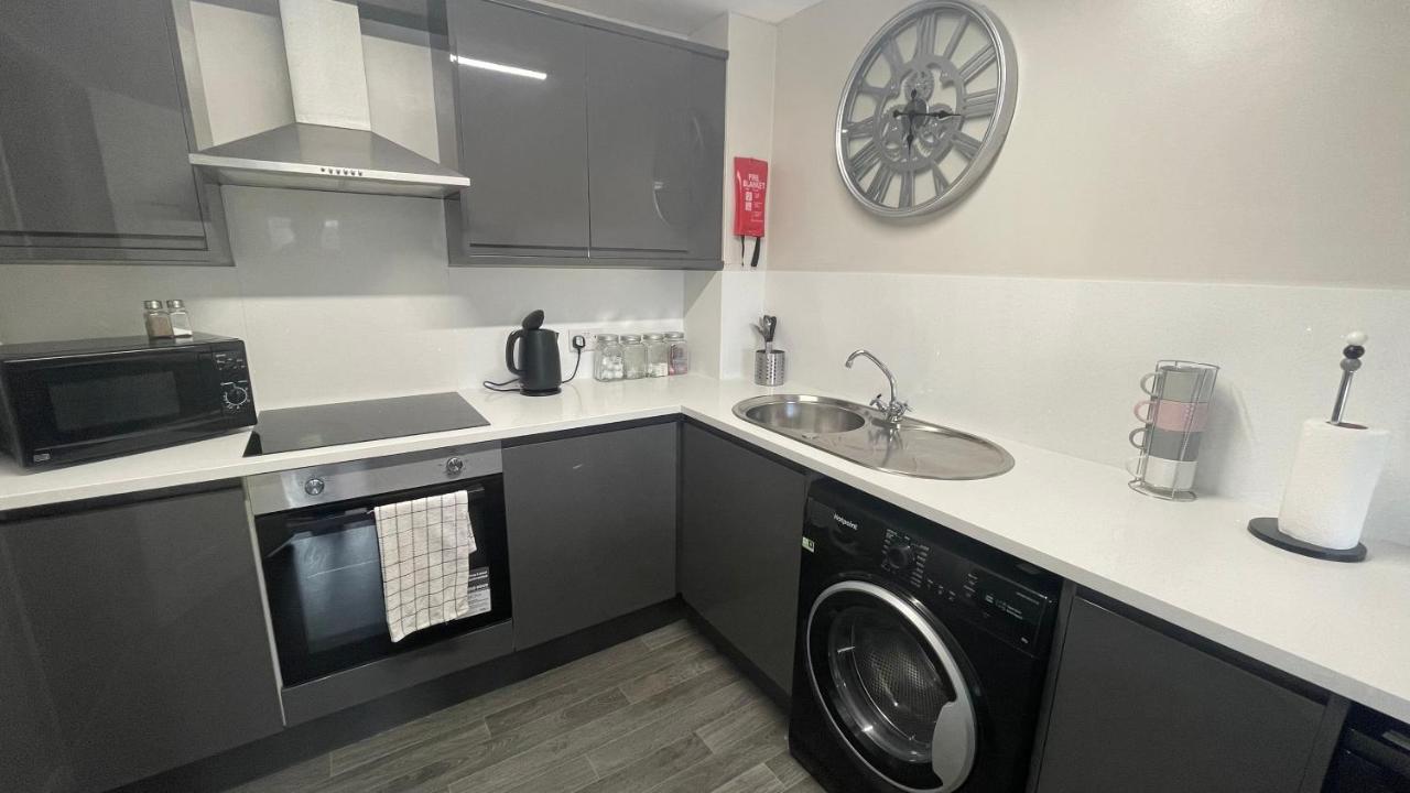 Mays Apartments - 102 Mill Street, Free Parking, 2 Minute Walk To Baltic Market And City Centre - Apartments Sleep 1-10 Guests Ливерпуль Экстерьер фото