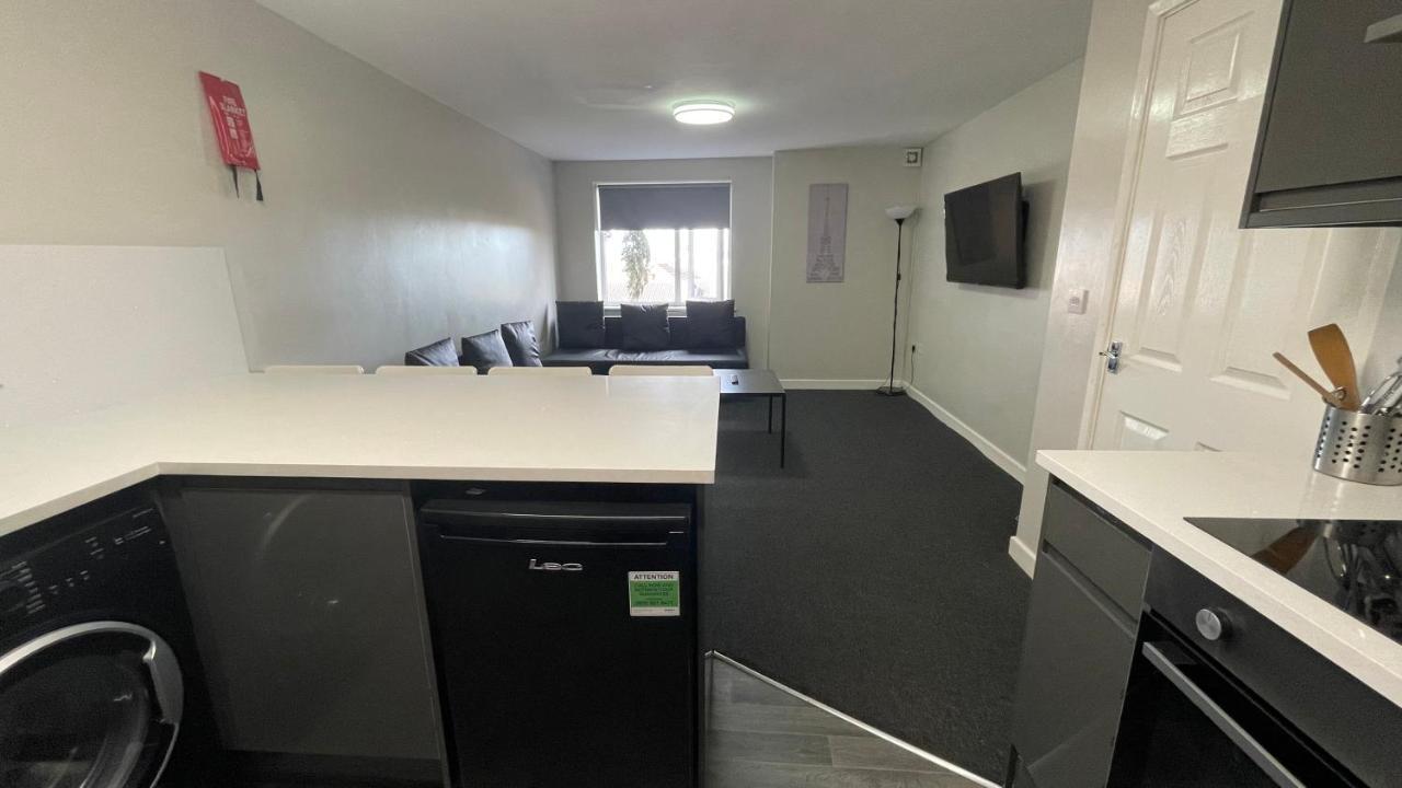 Mays Apartments - 102 Mill Street, Free Parking, 2 Minute Walk To Baltic Market And City Centre - Apartments Sleep 1-10 Guests Ливерпуль Экстерьер фото
