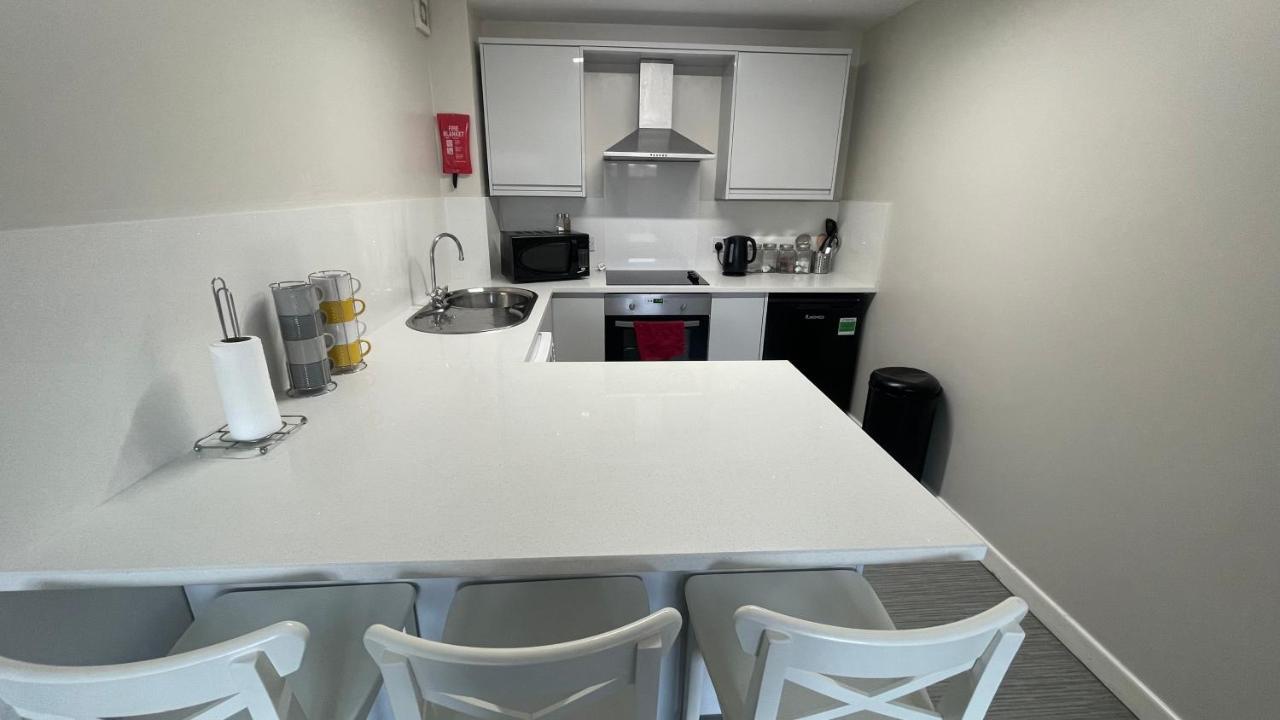Mays Apartments - 102 Mill Street, Free Parking, 2 Minute Walk To Baltic Market And City Centre - Apartments Sleep 1-10 Guests Ливерпуль Экстерьер фото