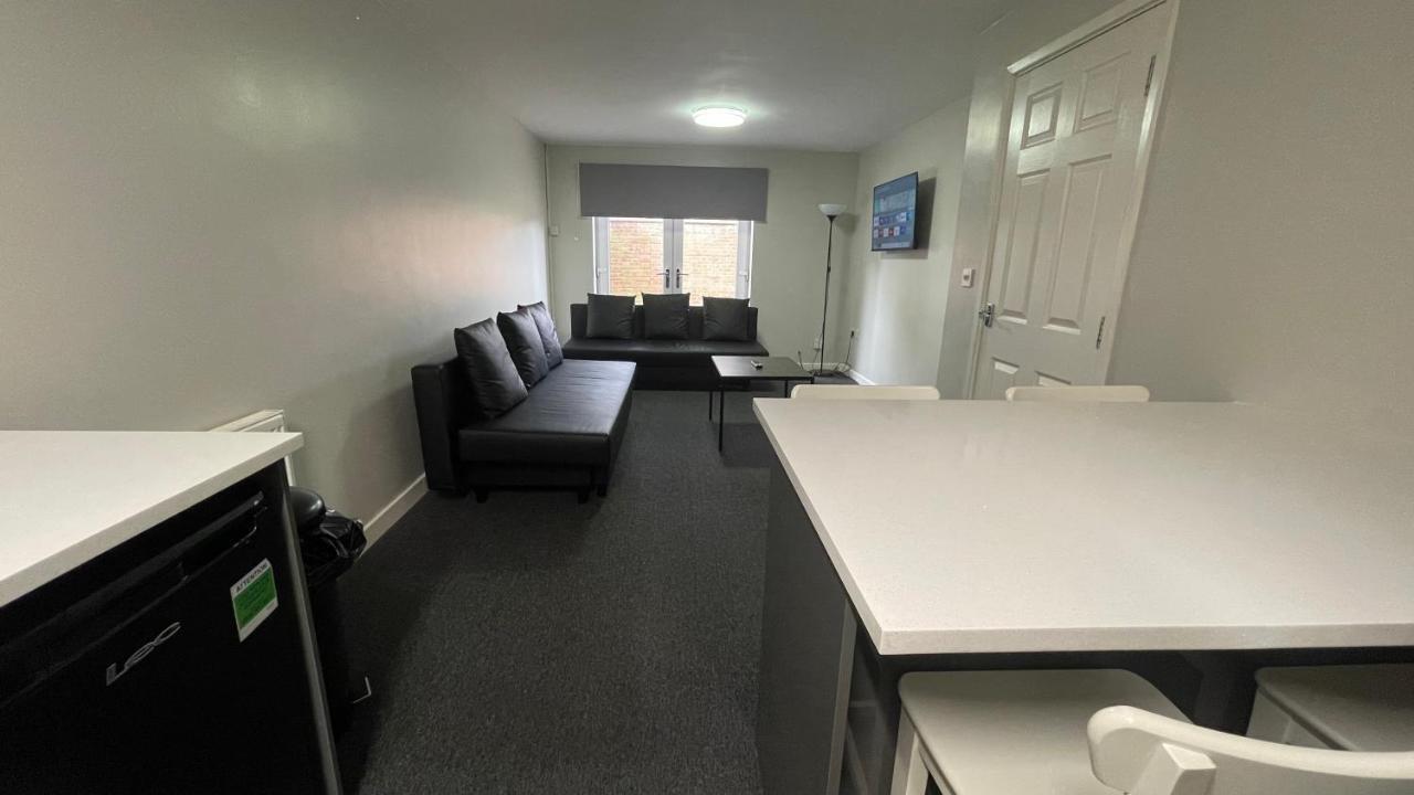 Mays Apartments - 102 Mill Street, Free Parking, 2 Minute Walk To Baltic Market And City Centre - Apartments Sleep 1-10 Guests Ливерпуль Экстерьер фото