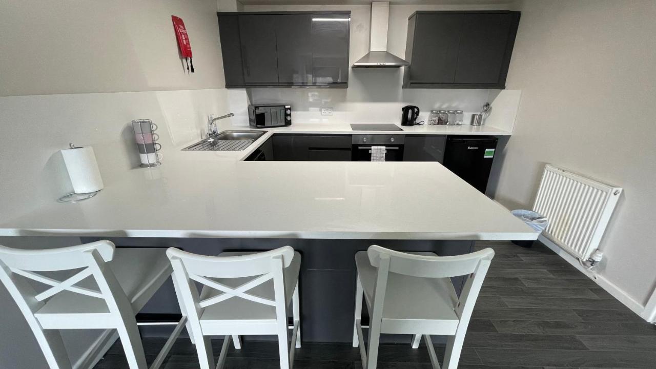 Mays Apartments - 102 Mill Street, Free Parking, 2 Minute Walk To Baltic Market And City Centre - Apartments Sleep 1-10 Guests Ливерпуль Экстерьер фото