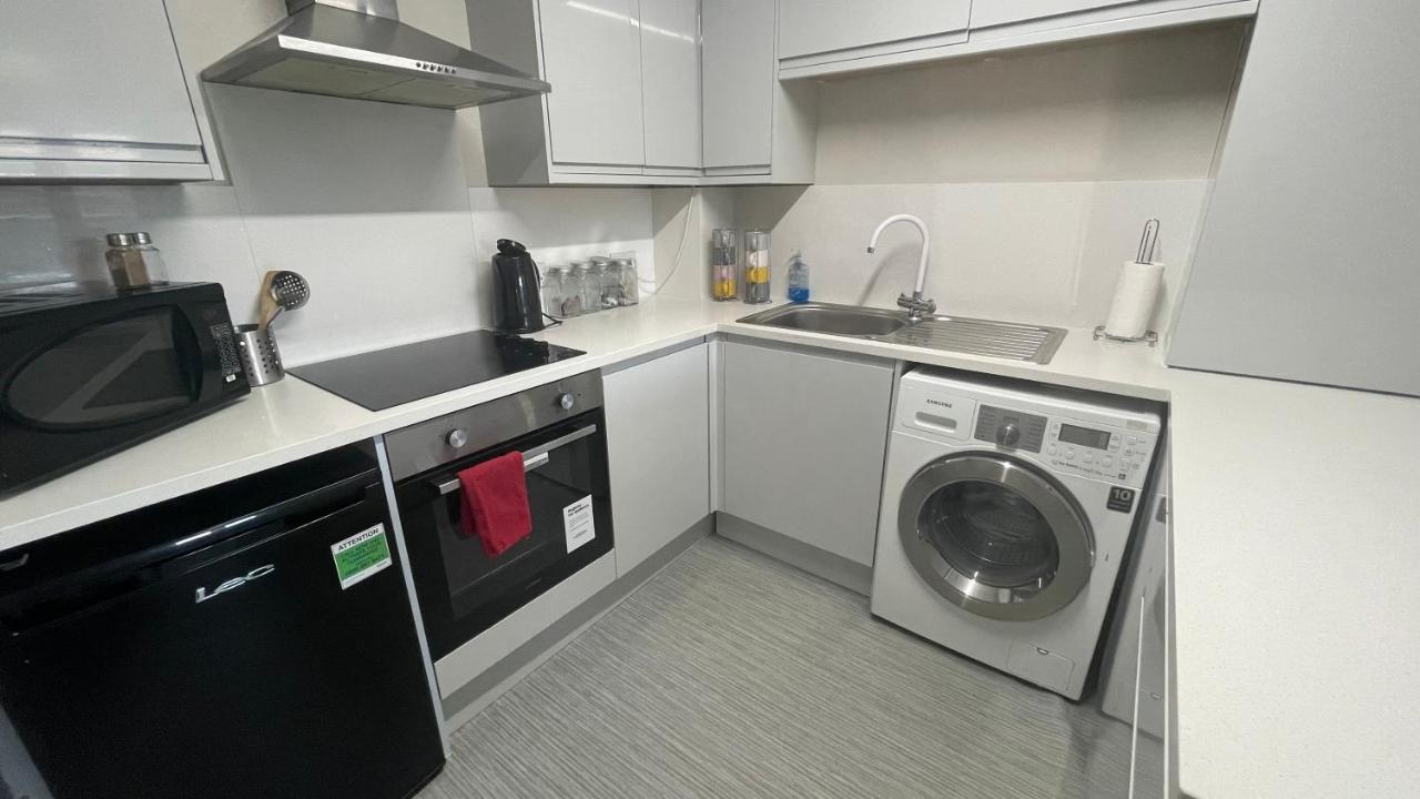 Mays Apartments - 102 Mill Street, Free Parking, 2 Minute Walk To Baltic Market And City Centre - Apartments Sleep 1-10 Guests Ливерпуль Экстерьер фото